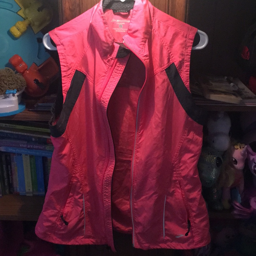 Brooks Running Windbreaker Vest!